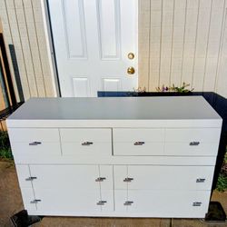 Off-White Dresser 31".5H 51"W 18"D
