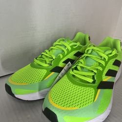 Size 10 - adidas SL 20.3 Solar Green Black 2022