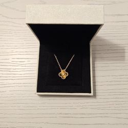 Van Cleef & Aprels Bronze Clover Necklace 