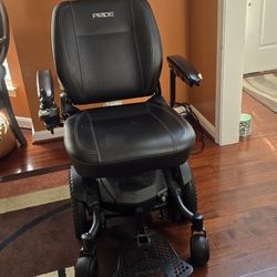 Pride Jazzy EVO 613 Power Wheelchair – Very Good Condition