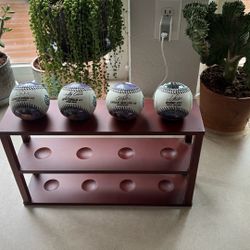 Mariners Baseballs With Ball Rack 