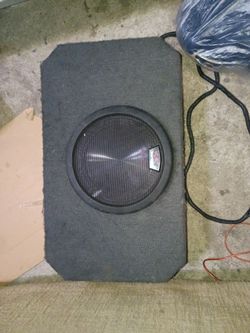 Alpine speaker in box used but like new