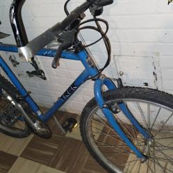 Trek 820 Bike 