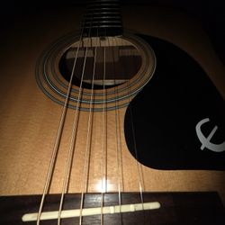 Ephiphone Acustic Guitar 