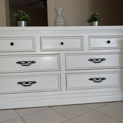 Drexel Dresser