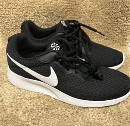 Nike tanjun  Women’s