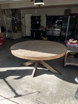 Round dining table FREE