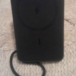  Anker Zolo Magnetic Power  Bank