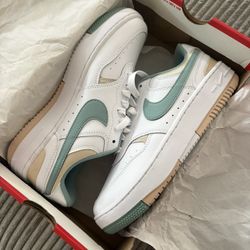 Womens Nike Gamma Force