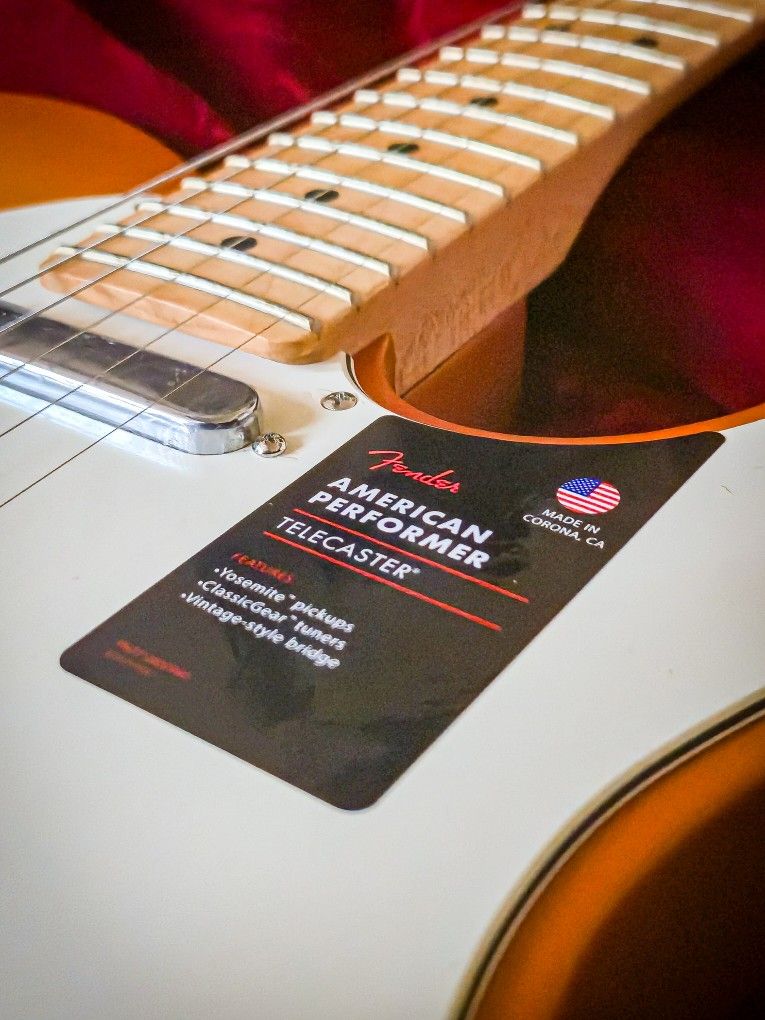 Limited Edition Fender American Performer Timber Telecaster Satin Honey Burst Spruce