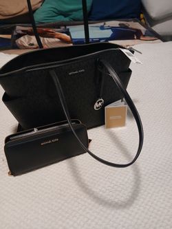 Michael Kors Purse And Wallet
