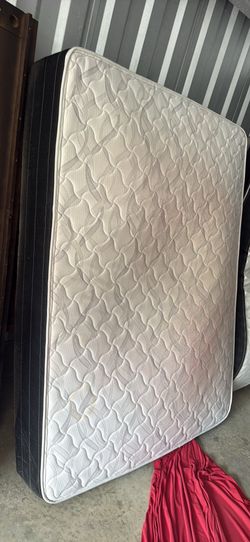 Queen mattress