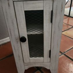 Side Table... New From Ashley