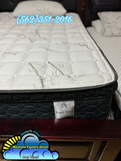 Royal Touch Queen mattress and Boxspring bed set new cama