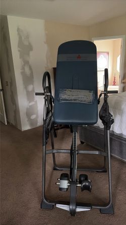 Inversion table