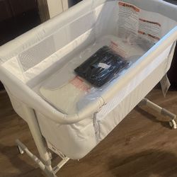 crib with changing table 