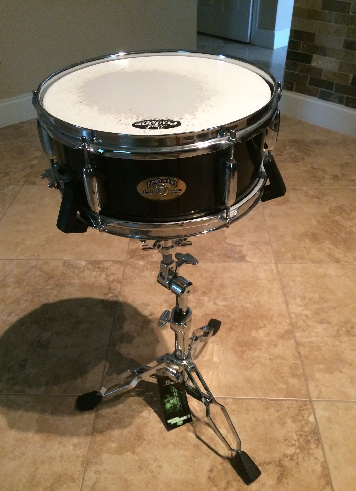Pear firecracker snare drum and stand
