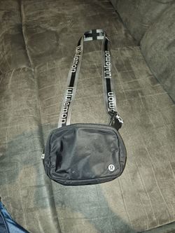 Black small Lululemon bag