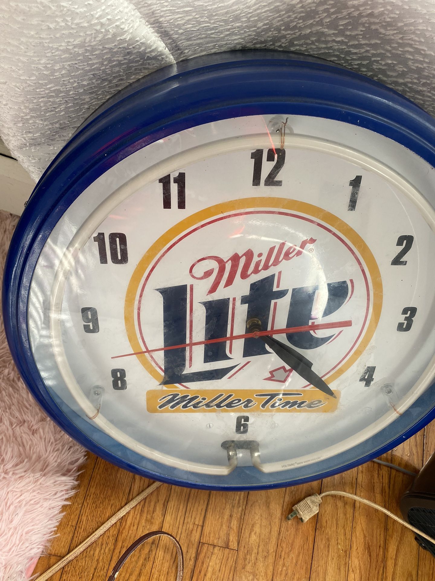 Antique Miller Lite Light Up Clock Sign