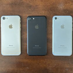 Apple iPhone 7 ~ Unlocked ~ 32gb