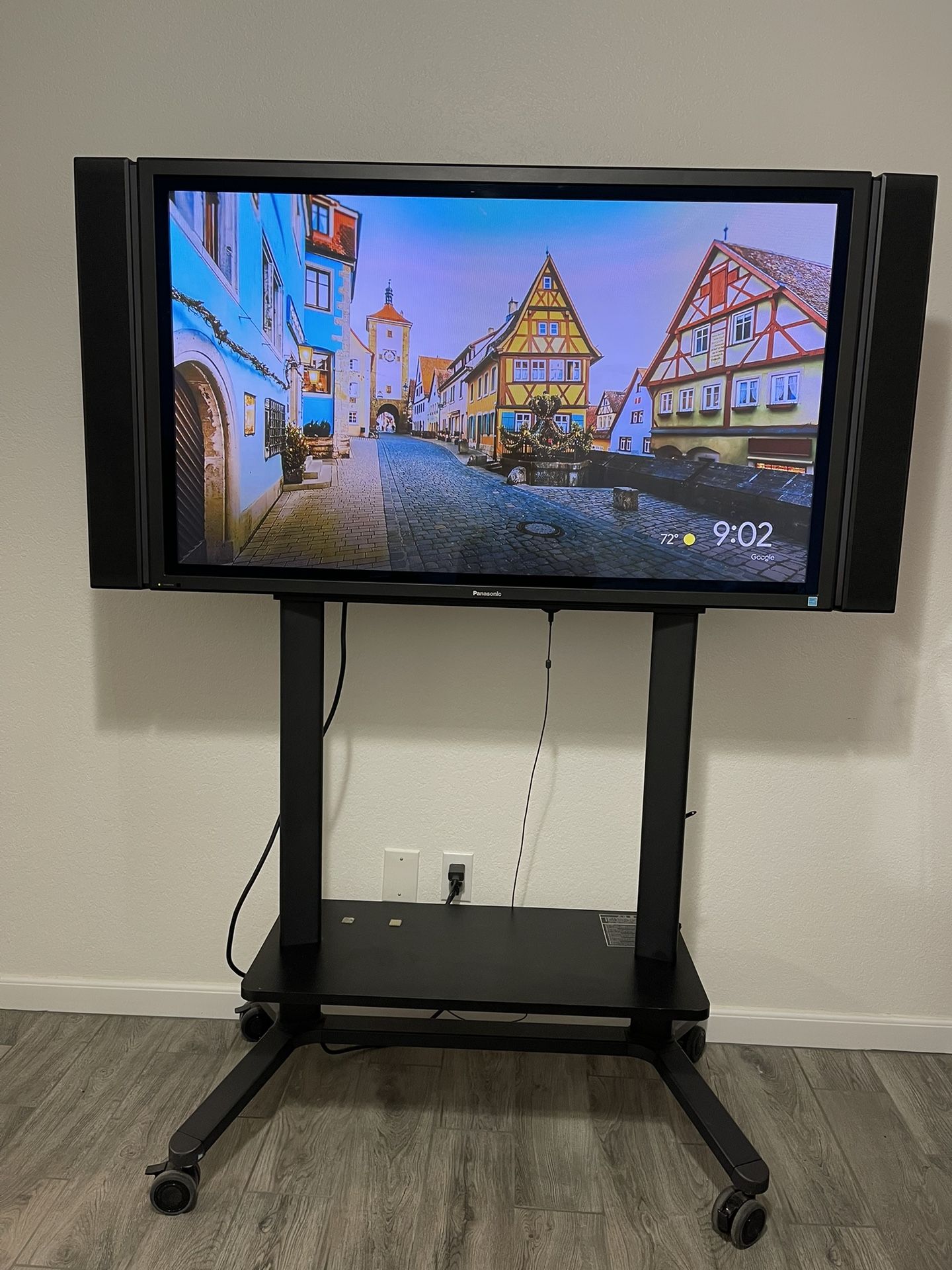 Panasonic TV with Built-in Speakers