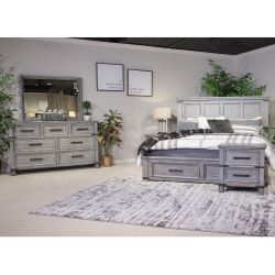 Russelyn King Storage Bedroom Set 