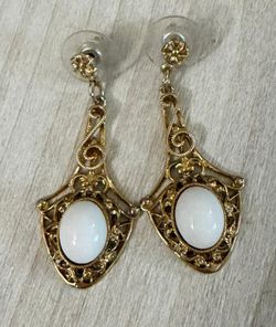 Aretes Gold Filled diferente modelo y piedras joyerÃa antigua cada uno