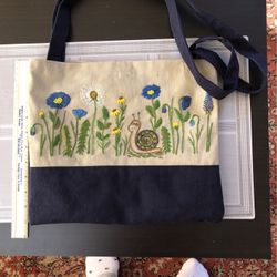 Lady’s Bag Embroidered 