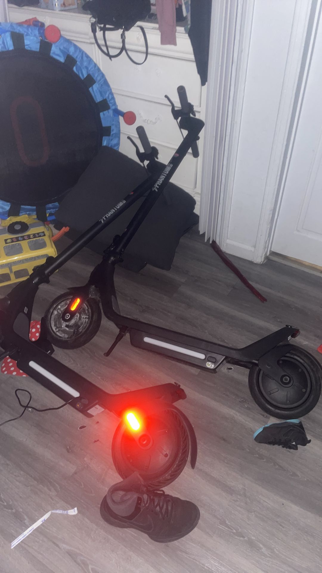Electric scooter