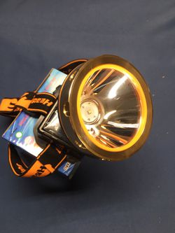 Rechargeable and solar headlight