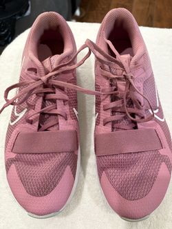 Women’s Nike TR9