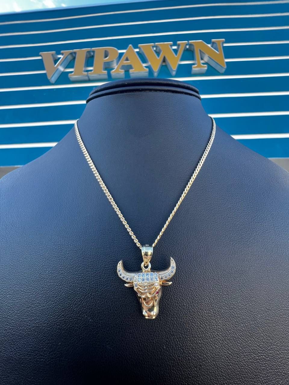 10k Yellow solid Gold buffalo pendant/charm with 20 inch, 10k gold curb chain