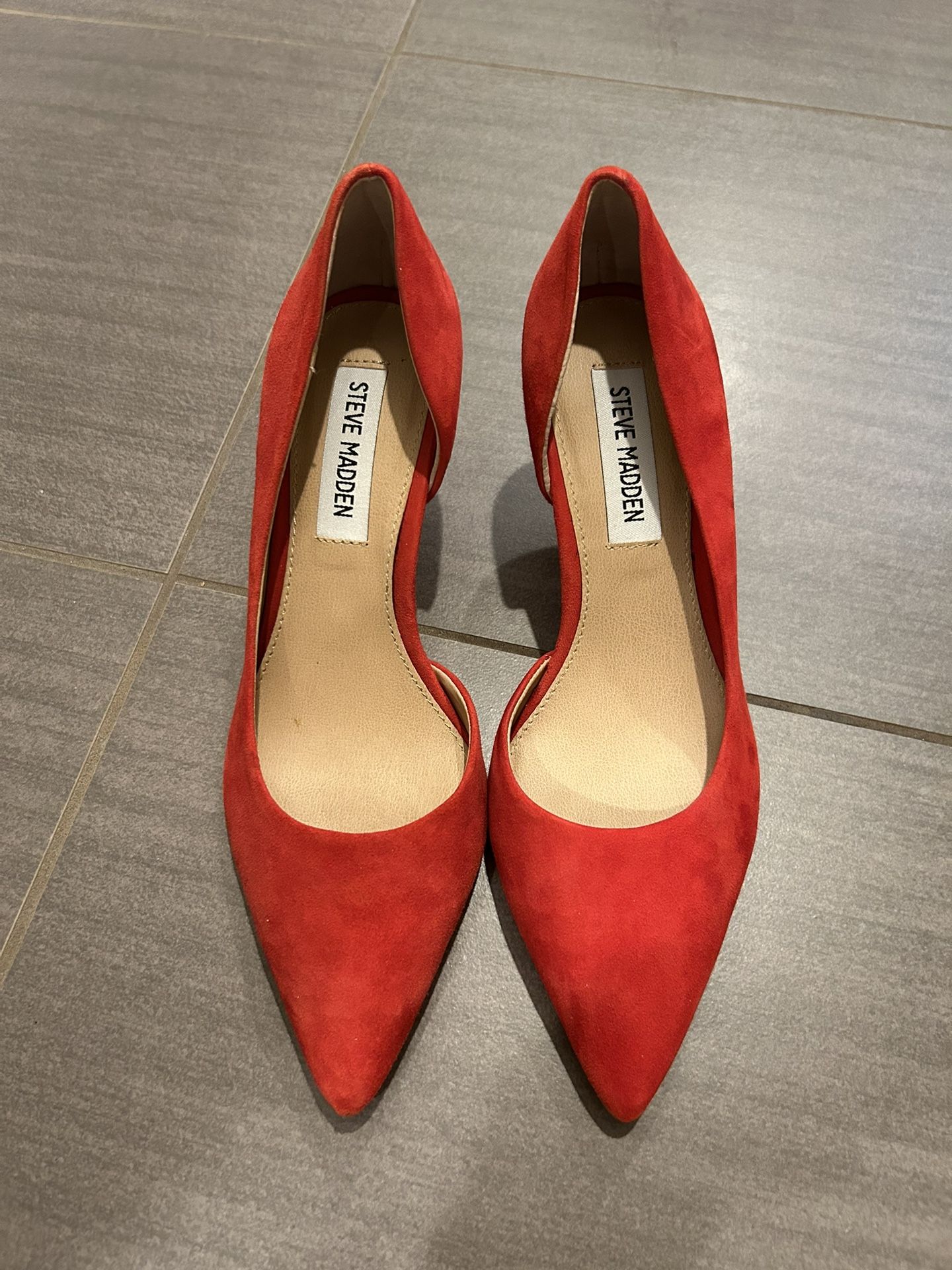 Steve Madden Suede Kitten Heel Size 6