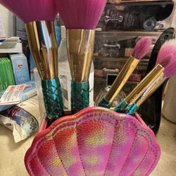 Tarte Makeup Brushes And Holder Mermaid
