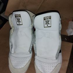 Adidas Top 10 Size 13