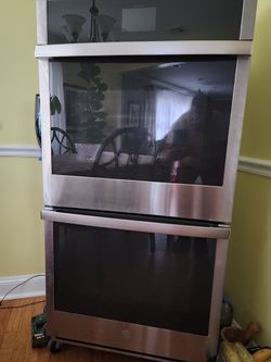 GE conventional double oven.