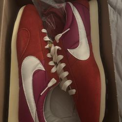 Nike Pre Montreal Racer VNTG Red/Purple Size 10.5