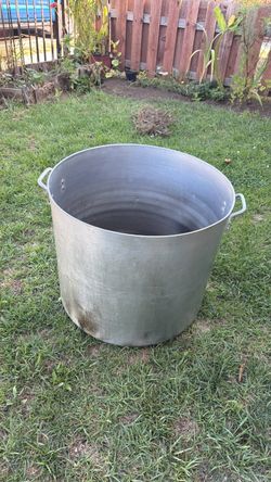 Large Aluminum Stock Pot with Handles