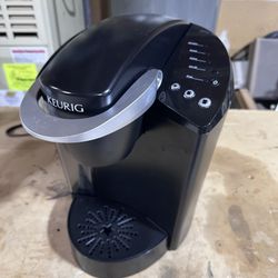 Keurig Model K40 Coffee pod machine $30