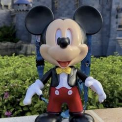 New Mickey Mouse 70th Anniversary Disneyland Popcorn Bucket