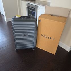 Delsey  CRUISE 3.0
Large Expandable Spinner Large (28 Inch) Graphite