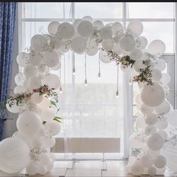 White Backdrop Arc 8.5ft