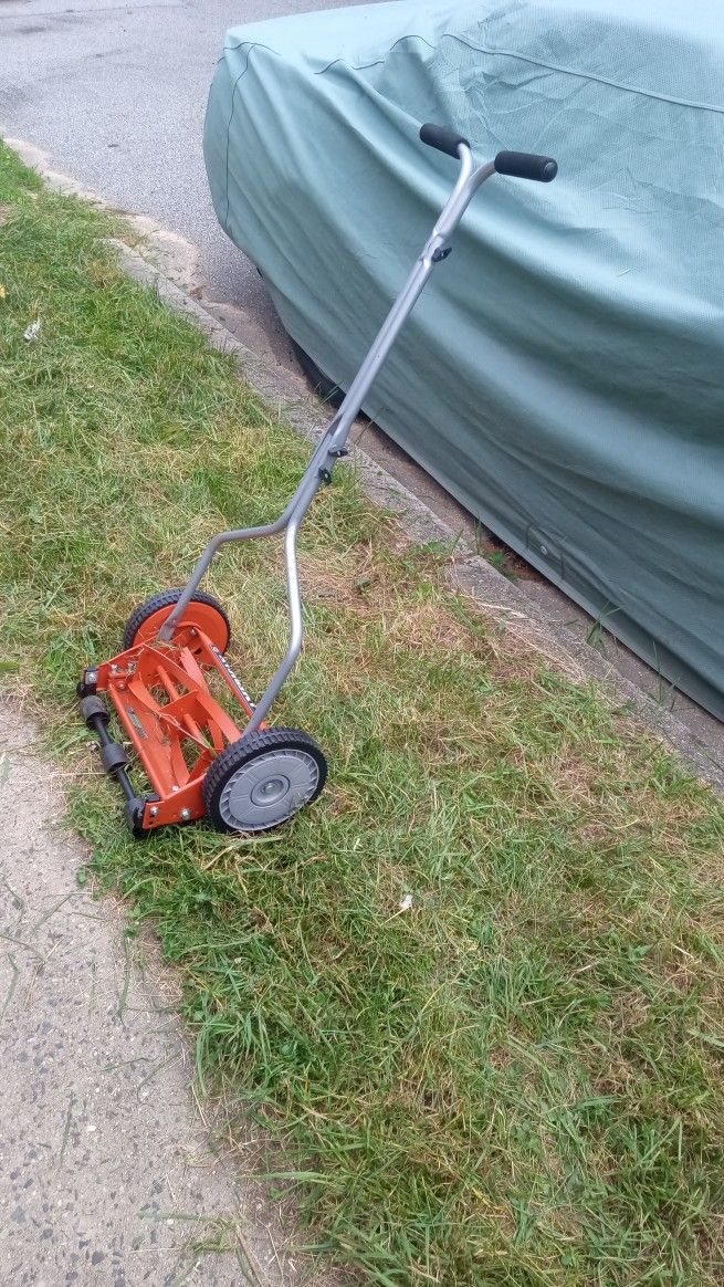 Manual Lawn Mower