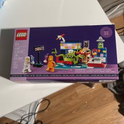 Alien Diner Lego Set Exclusive 