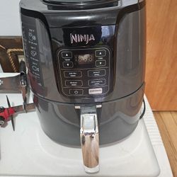 NINJA AIR FRYER