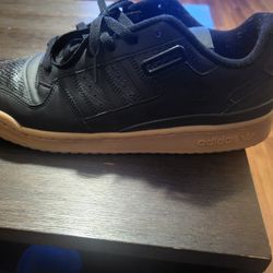 Adidas Forum Sz 11 LIKE NEW!!!!!!