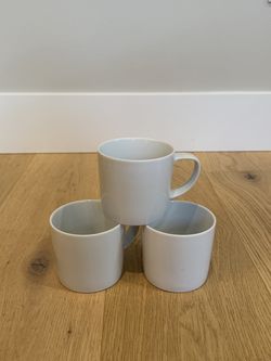 10 oz White Porcelain Crate& Barrel Mugs - Set of 3