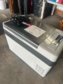 BougeRV 30QT 12V Compressor Fridge + Insulated Cover