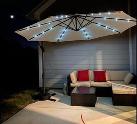 Outdoor Patio 10ft Cantilever Umbrella *Mew*