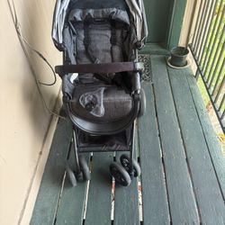 Coche Seminuevo Para Bebé En 30 Dolares 